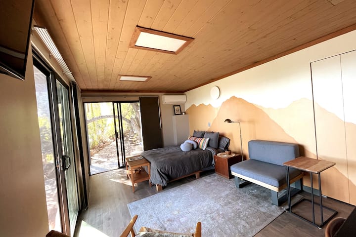 Tranquil Mid Century Studio with Deck and Views!