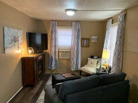 High desert cottage in the heart of Winslow