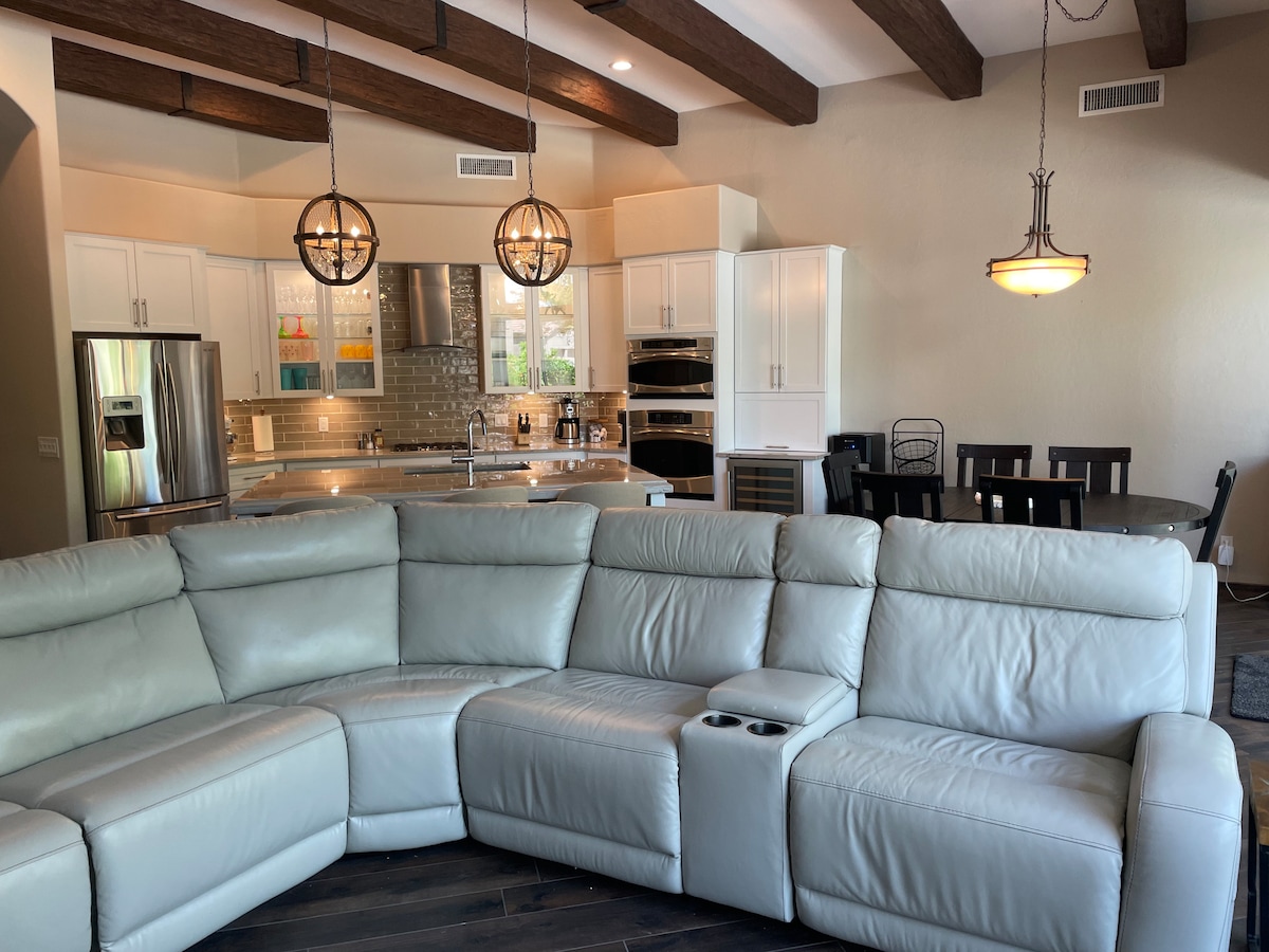 Popular Airbnb listing: Bajada Peaceful Paradise w/ Heated pool! in Desert View