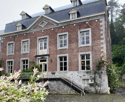 House"Château" indoor pools, wellness
