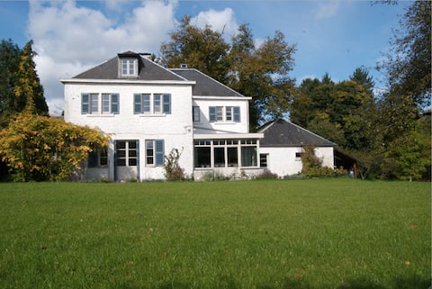 Charming Villa – Le Chaperon