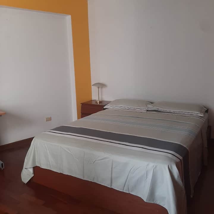 საძინებელი 1