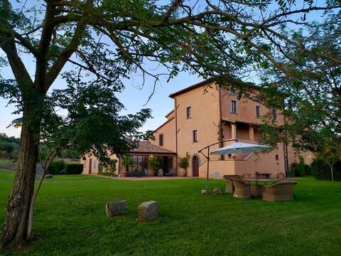 Wonderful old country villa for groups or families