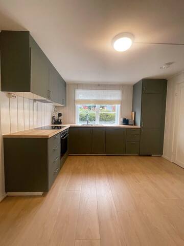 Moderne og koselig leilighet i sjarmerende strøk gallery image 5