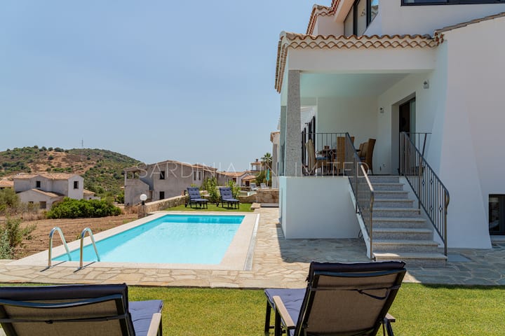 Private pool