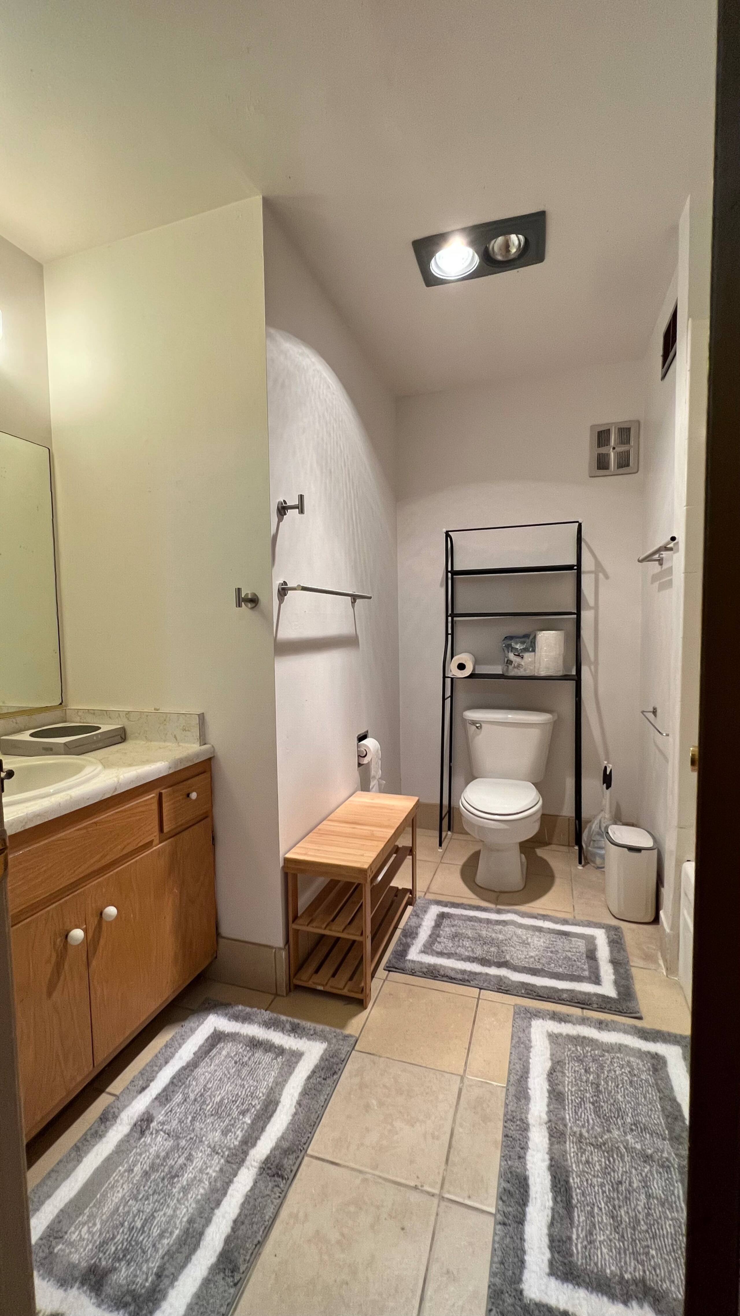 Home in San Francisco · ★4.83 · 2 bedrooms · 3 beds · 1 bath - Image 21
