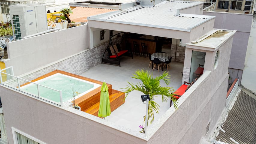 Casa em Copa- 7 Quartos – Jacuzzi