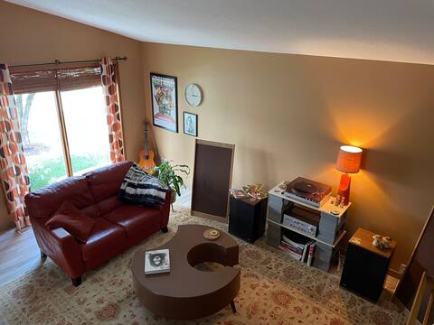 Unique and Cozy 1970s Inspired Home