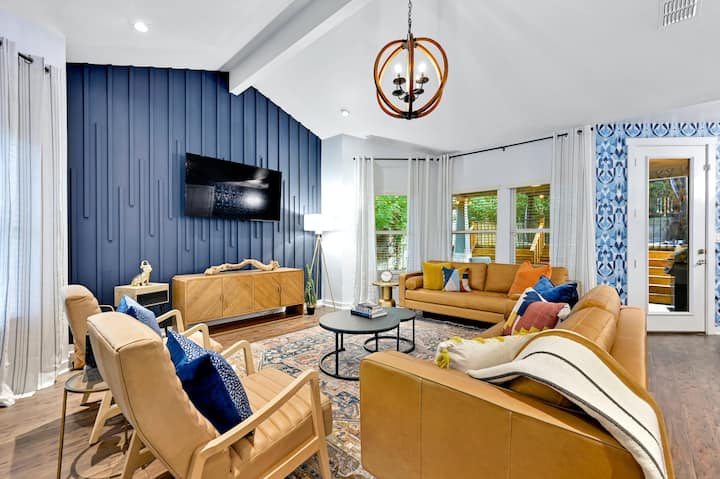 The Poppy House With Swim Spa -Downtown Georgetown - Georgetown, TX