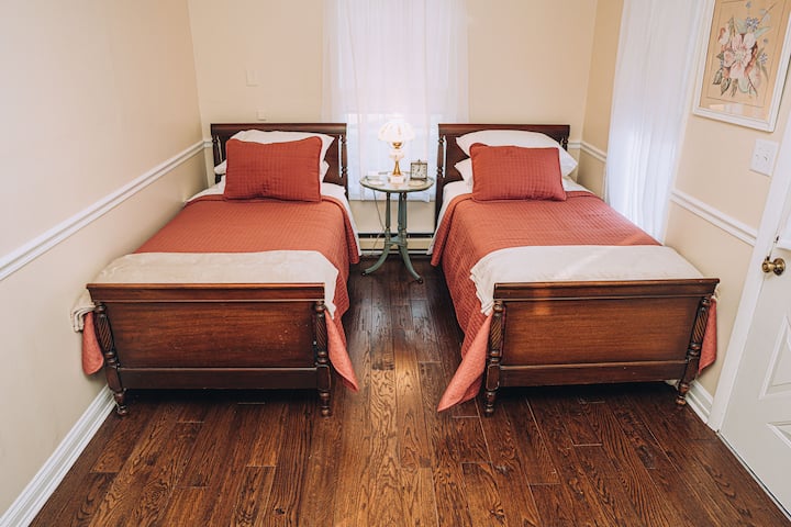 Twin beds located downstairs.  There is also a 1/2 bath downstairs as well.