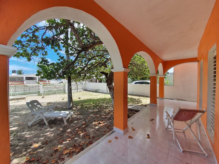 Cozy House Close to the Sea and Beach Cottages for Rent in Progreso