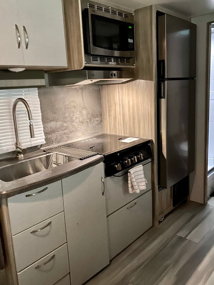 Cozy RV
