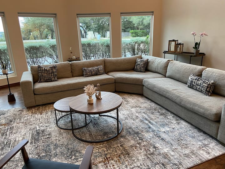 Lake Retreat - Lake Travis, TX