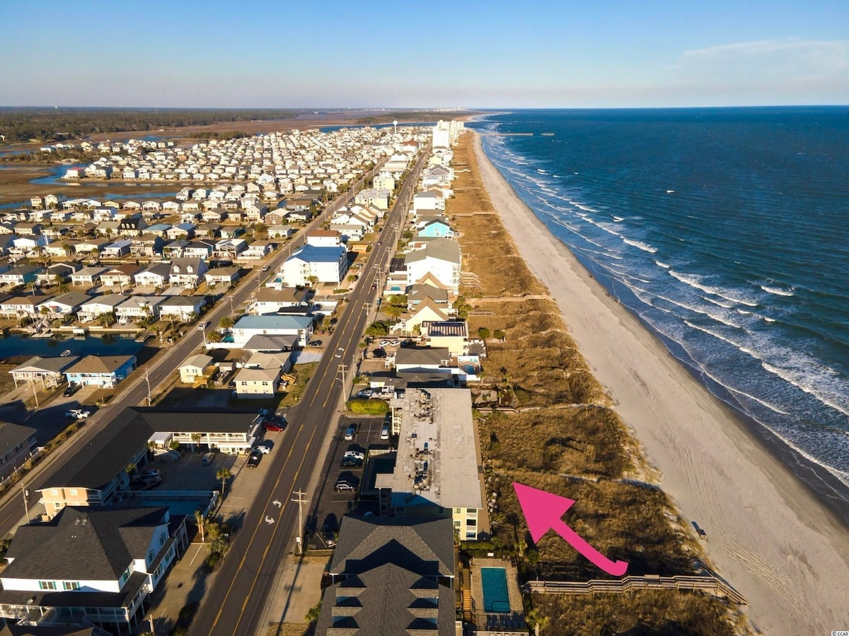 Beautiful Beachfront/Oceanfront 2BR 2BA (sleeps 5) First Floor Condo in