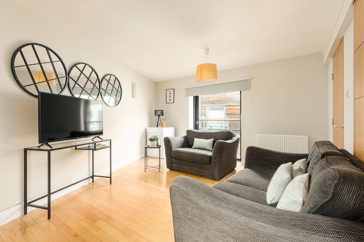 2br Modern Mews Apartment - New Town - Edinburgh