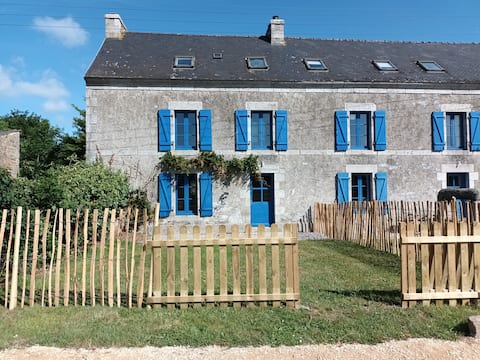 Popular Airbnb listing: Gîte des pierres debout (Standing Stones Gîte) in Névez