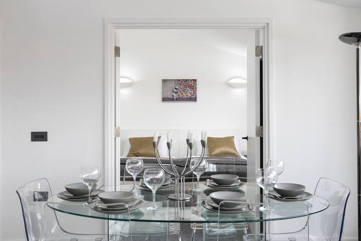 ->-Luxury Duplex Penthouse in Central London-<- gallery image 2