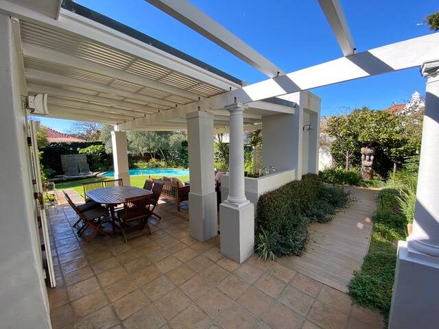 A sun-filled home, Rondebosch, with solar & pool gallery image 4