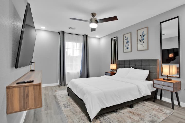 ห้องนอนใหญ่ที่ 2: ห้องนอนใหญ่ชั้นบน 