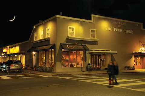 Successful Airbnb property: Plaza Loft - In the Heart of Downtown Sonoma in Sonoma
