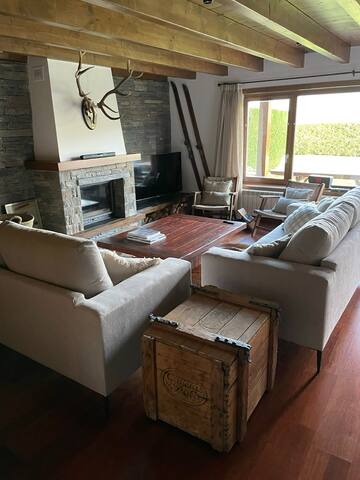 Bonita planta baja con jardín y piscina en Saneja gallery image 3