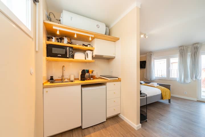 Charming Cascais Studio With Balcony Near Beach - Alcabideche