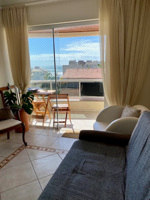 Cozy Apartment with Sea View