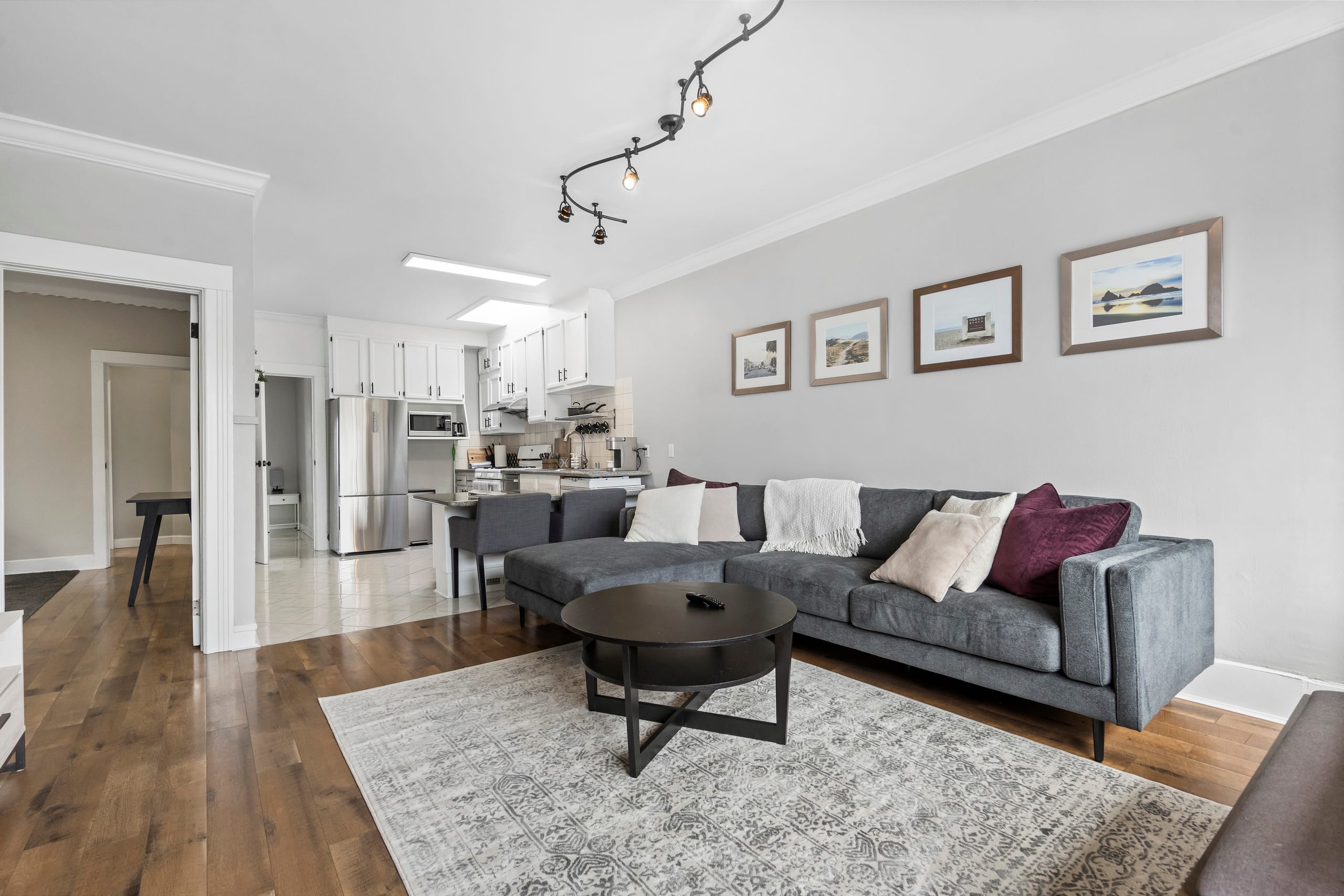Home in San Francisco · ★4.97 · 3 bedrooms · 3 beds · 2 baths - Image 2