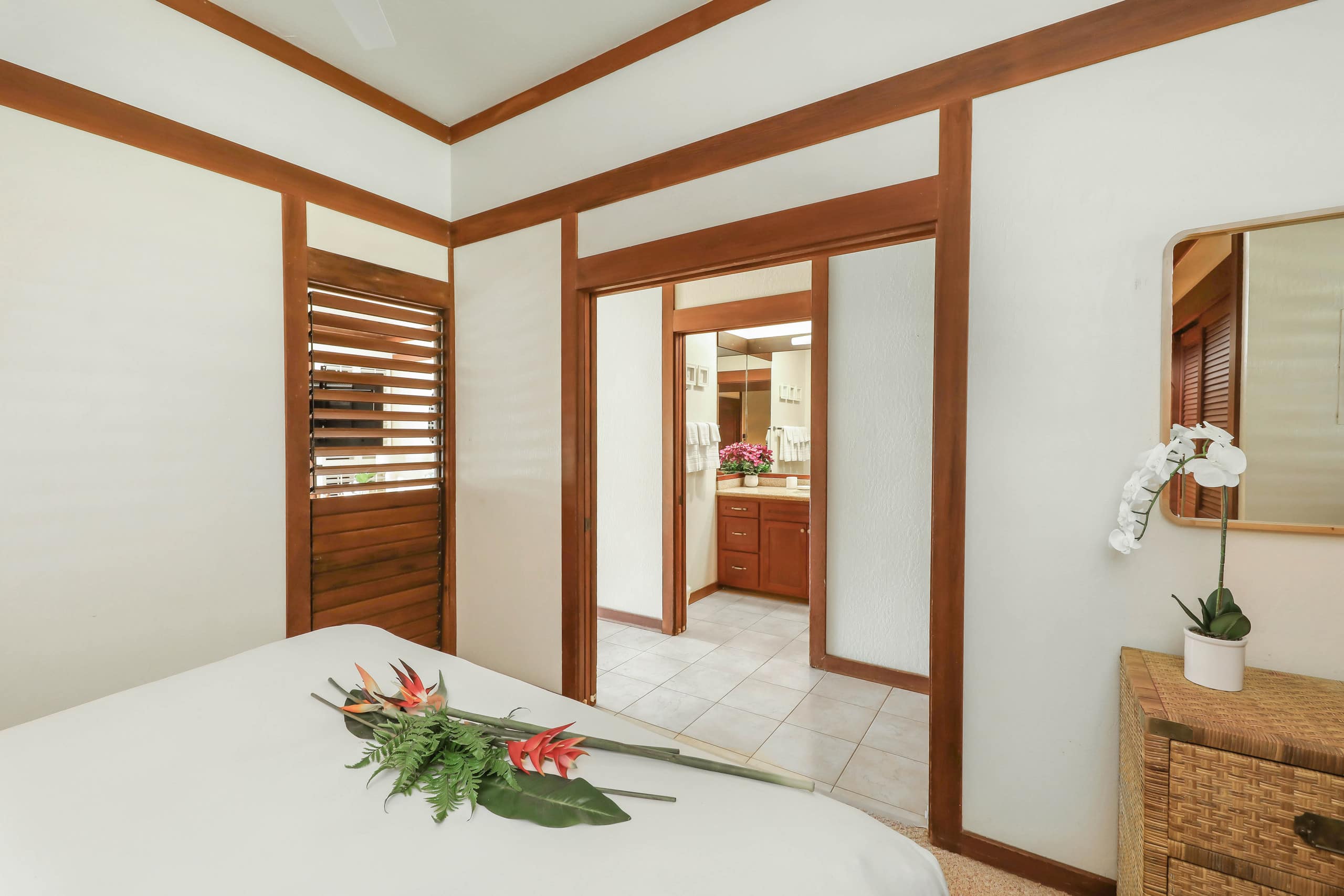1-Bdrm Top Floor Condo in Koloa, AC, Pool, Gym - Photo 8
