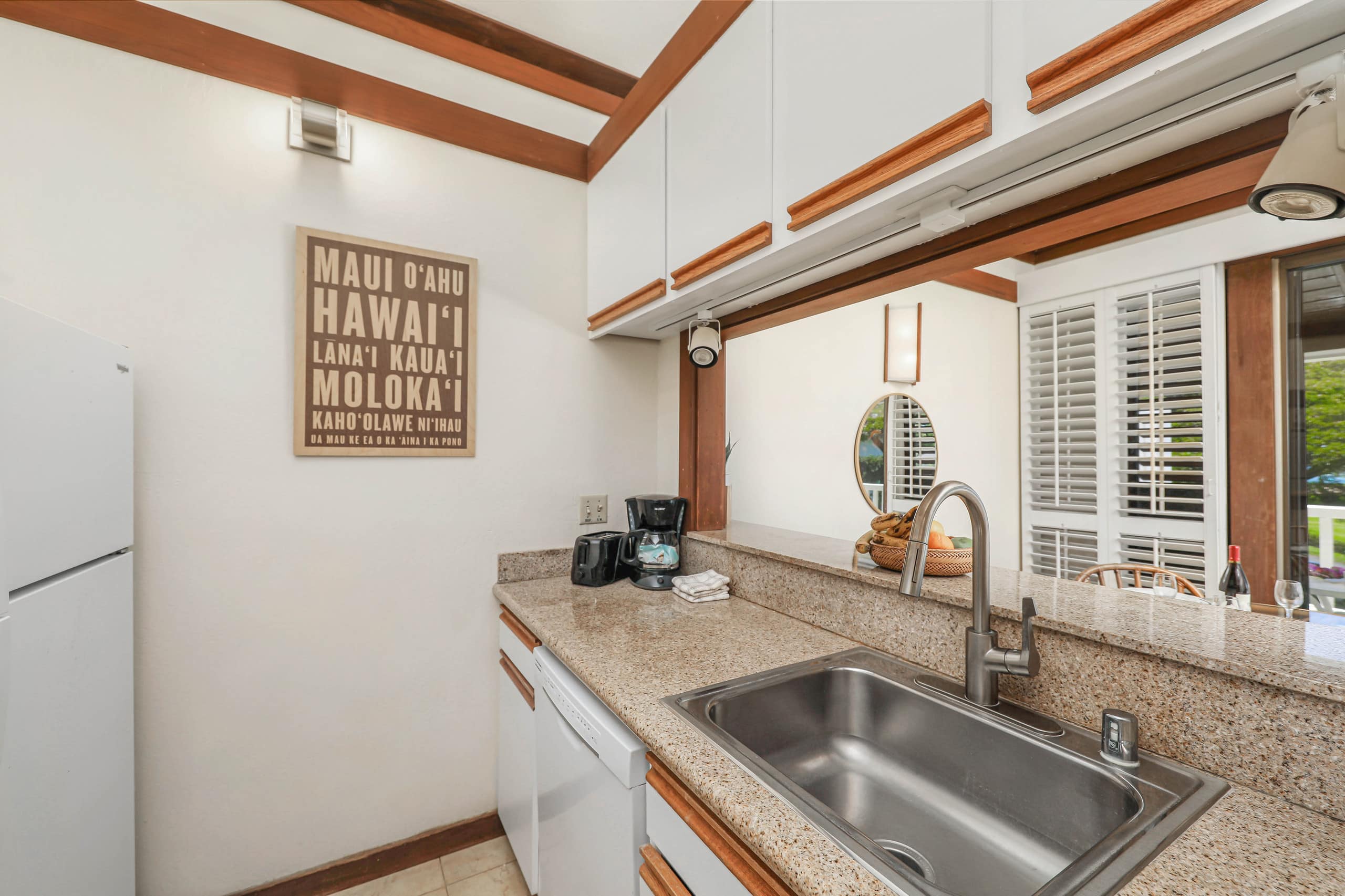 1-Bdrm Top Floor Condo in Koloa, AC, Pool, Gym - Photo 4