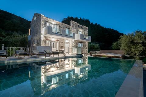 Villa di Pietra * Private pool * 3-BDR/4-BTH