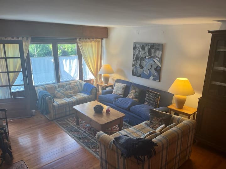 Agradable Casa Con Chimenea Y Garage Muy Espaciosa - Vielha