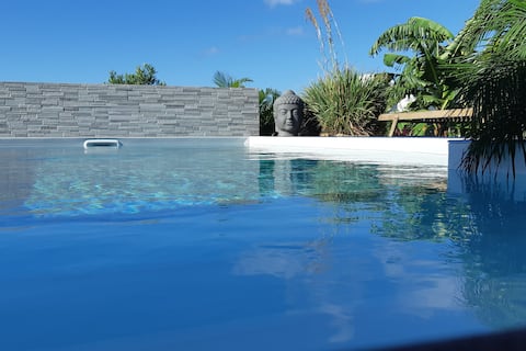 Family villa with pool between sea and volcano