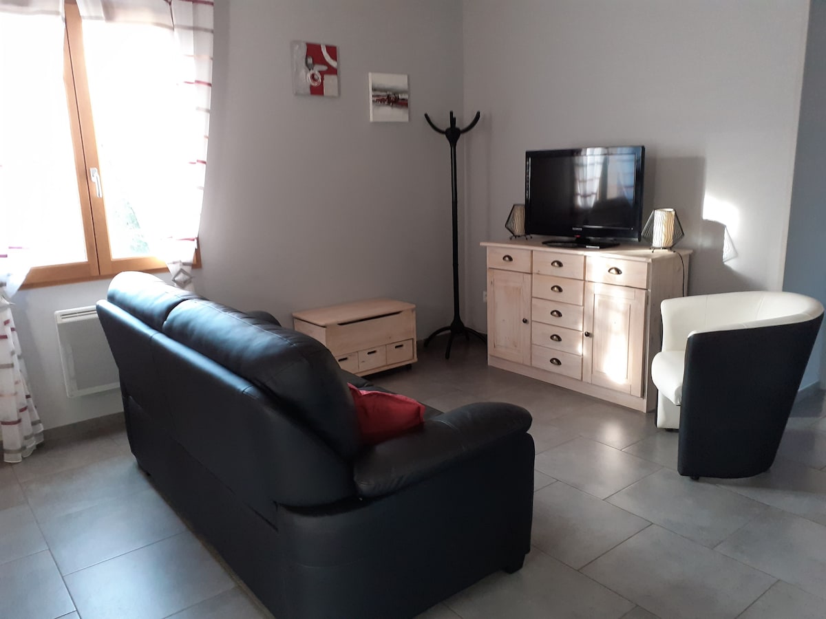 Top Airbnb: Air-conditioned gîte in the Dordogne Valley, Périgord Noir in Domme