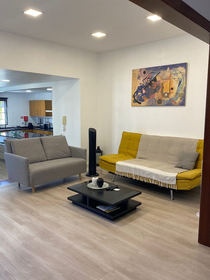 Friendly House - Funchal