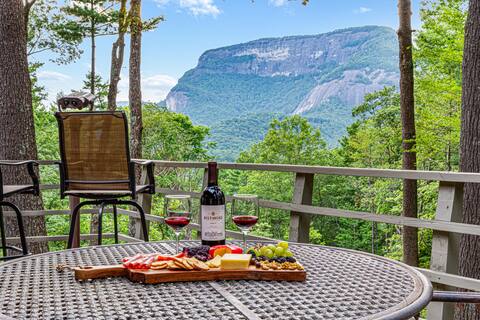 Gorgeous Mt Views/hot tub/4 miles from Cashiers!