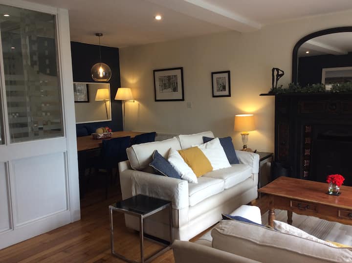 Lovely Victorian Home Overlooking Cork City - Cork