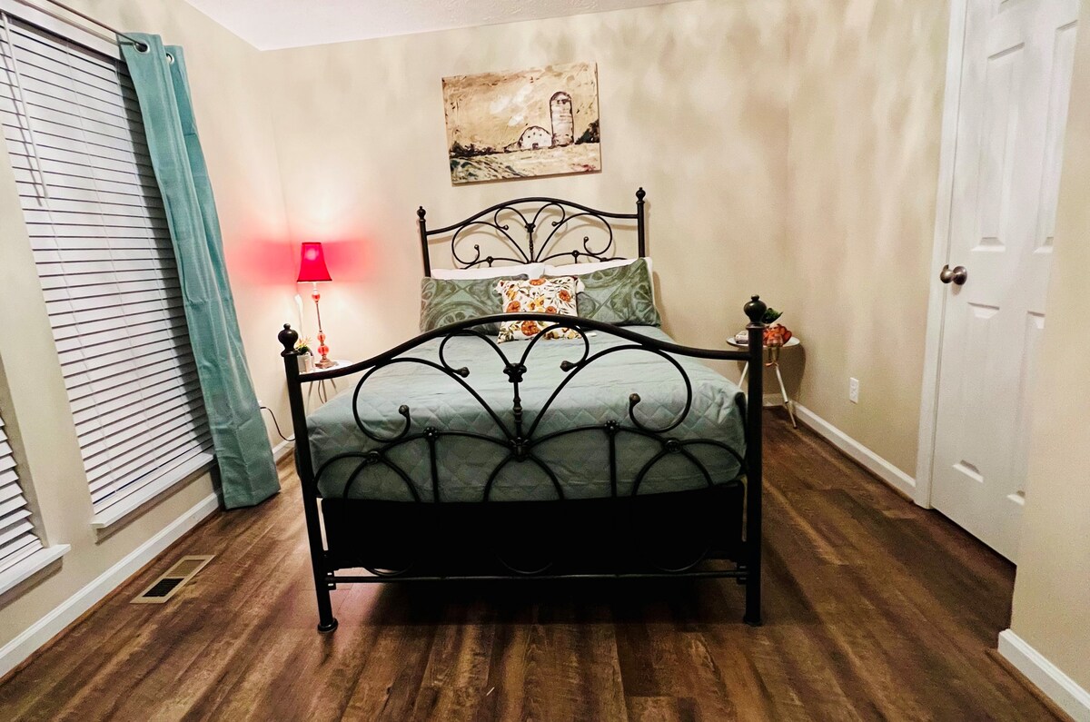 Საძინებელი #2 ორადგილიანი საწოლით