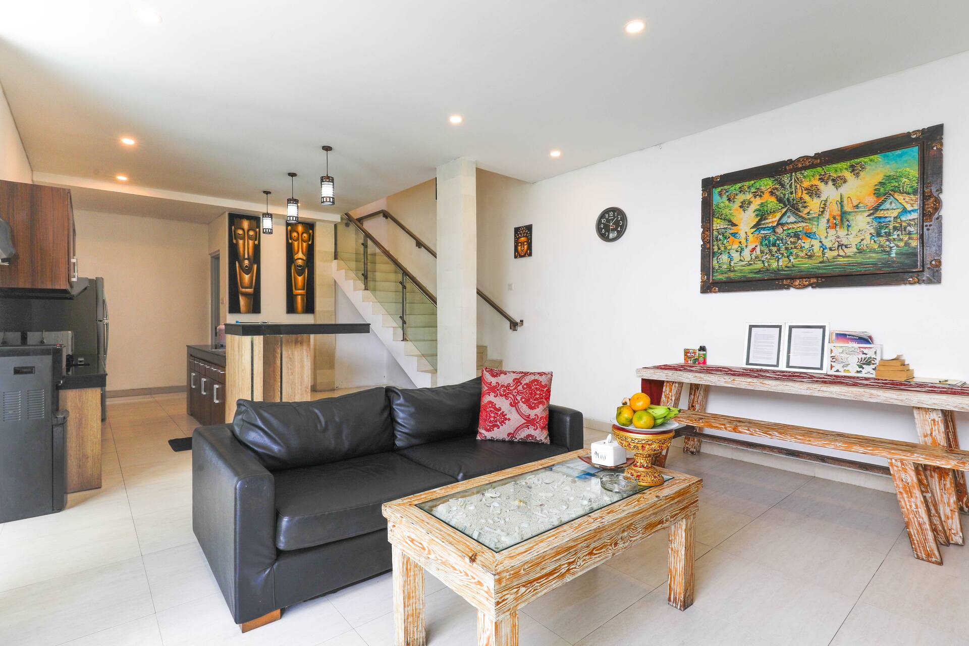 Stylish Central Oasis 3 Bedroom Private Villa in Legian 3
