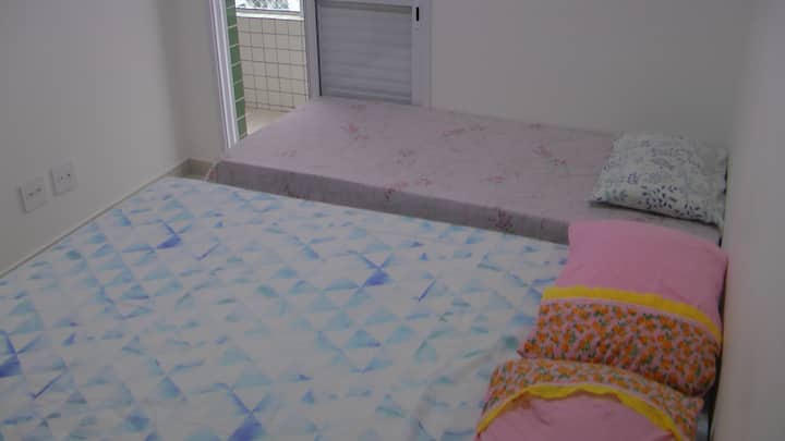 2 Cama Box. Saida pra varanda