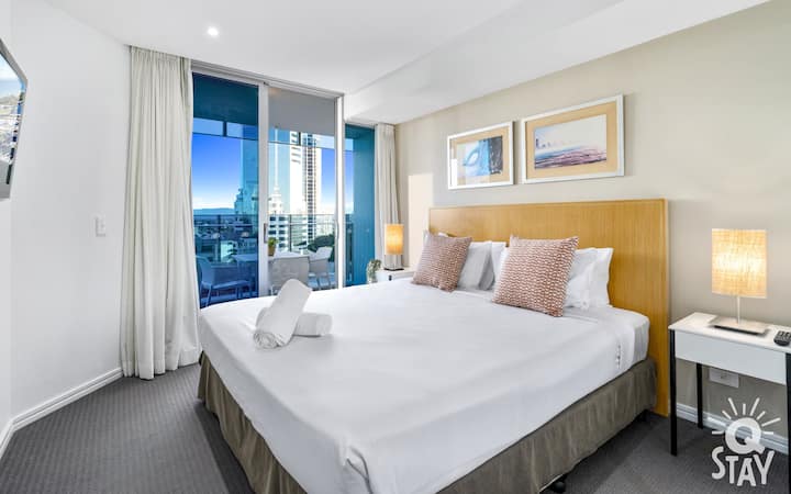 Dormitorio 1: 1 cama queen.