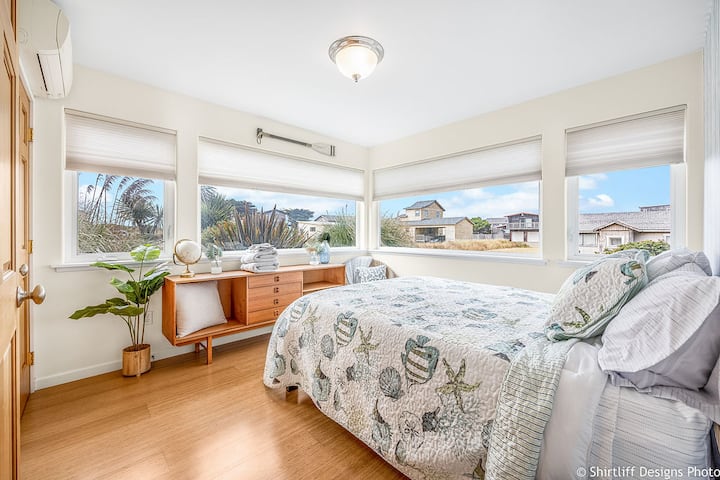 Mazingira ya pwani yenye amani kila kona ya nyumba yetu!