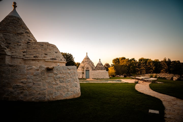 Ostuni: In Trullo Veritas Stupendo with Pool
