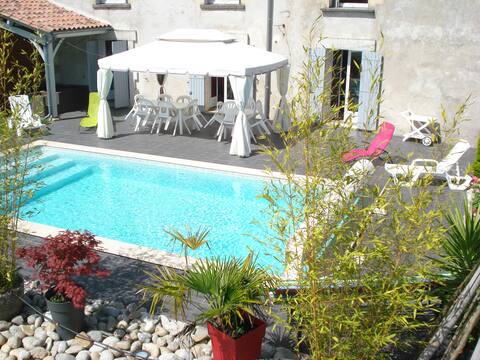 5 bedroom house for 10 people near Bergerac