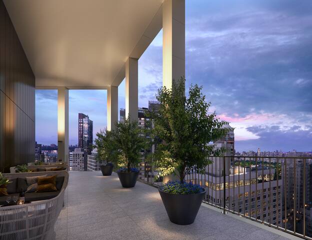 Luxury 3 BR condo + balcony w views of Central PK gallery image 4