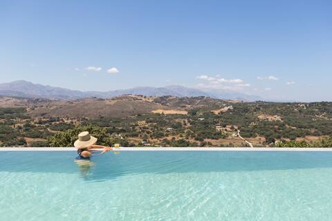 Eforasis Villa II, an intriguing hideaway