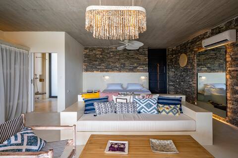 Rouma - Akra Grammeno Beachfront Villa with pool