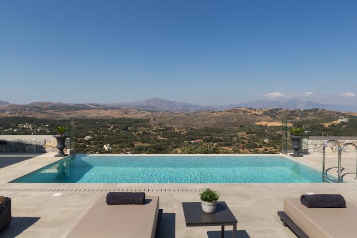 Eforasis Villa III, with Heated Spa Whirlpool