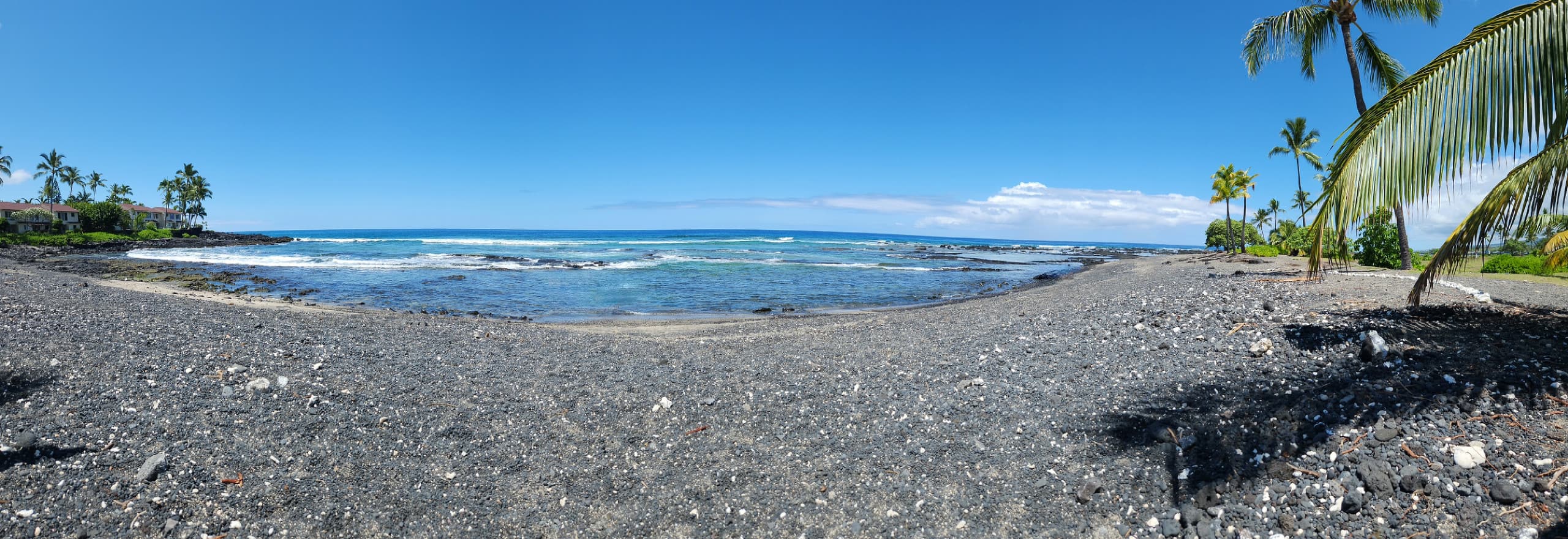 The Artists' Beach Bungalow - Image 17