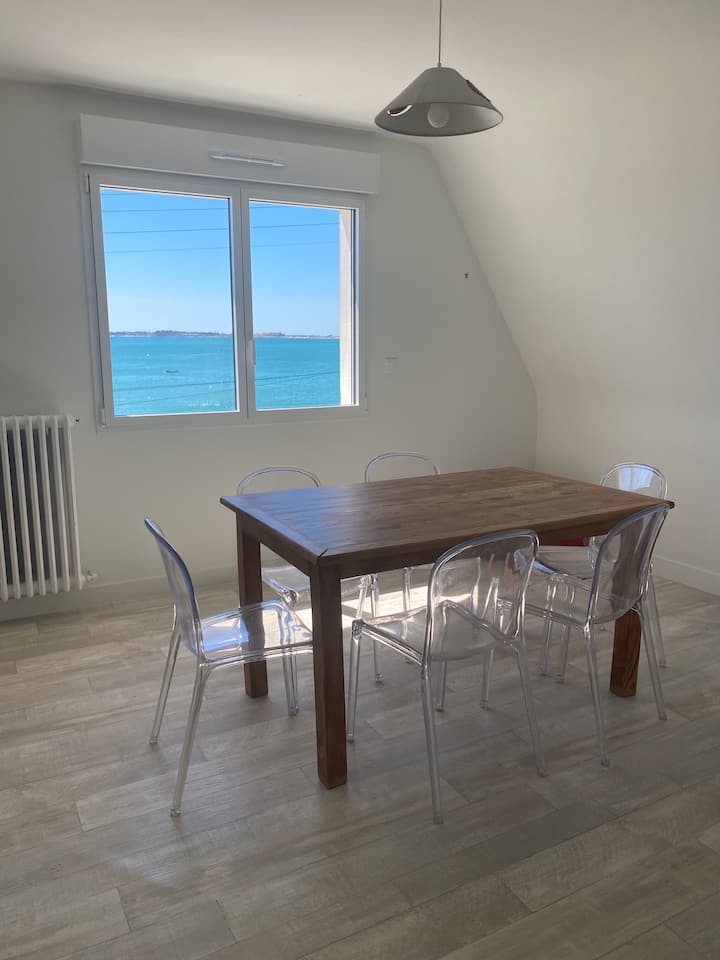 Chambre Vue Mer.
Piscine Chauffée Intérieure. - Carnac